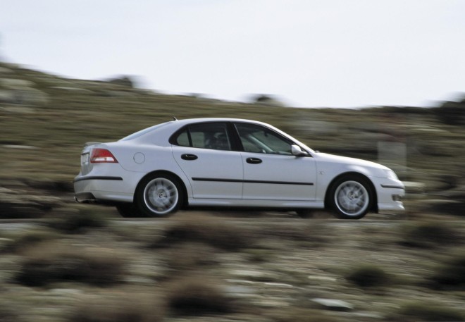 2004 Saab 9-3 Wallpapers