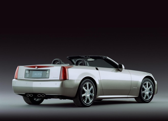 2005 Cadillac XLR Wallpapers