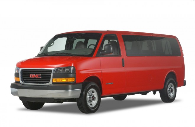 2005 GMC Savana Wallpapers