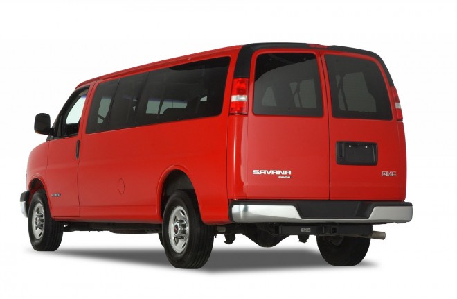 2005 GMC Savana Wallpapers