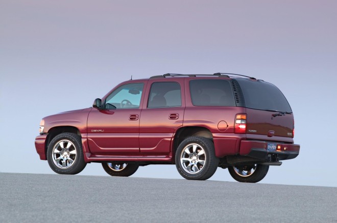 2005 GMC Yukon Wallpapers