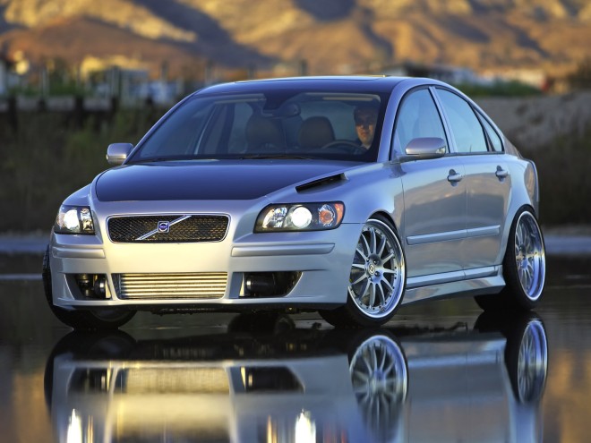 2005 Volvo S40 Wallpapers