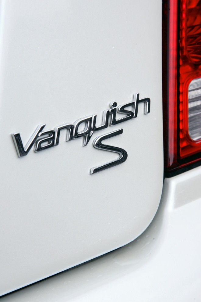 2006 Aston Martin V12 Vanquish S Wallpapers