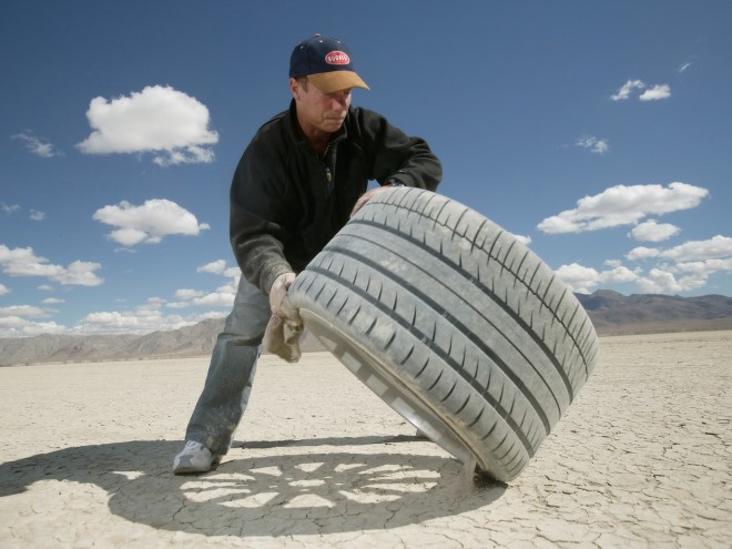 2007 Bugatti 16/4 Veyron Wallpapers