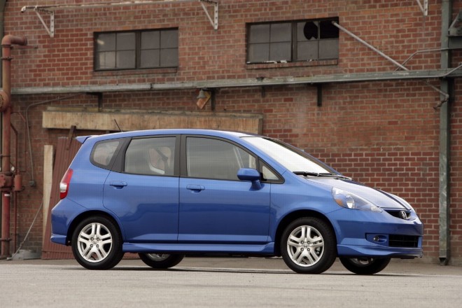 2007 Honda Fit Wallpapers