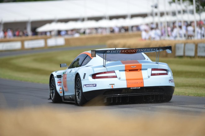 2008 Aston Martin DBR9 Gulf Livery Wallpapers