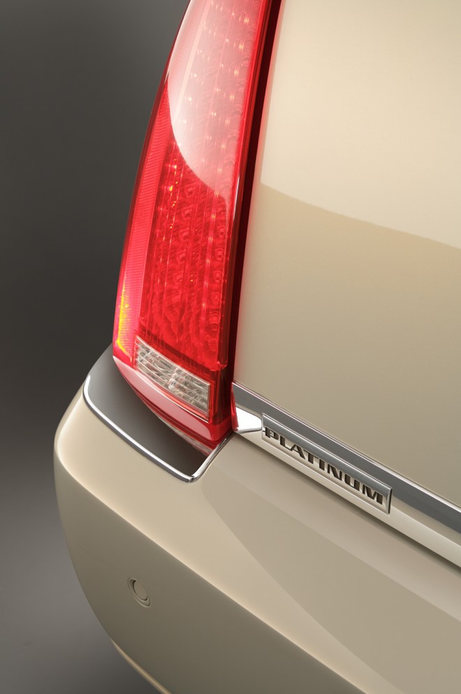 2008 Cadillac DTS Wallpapers