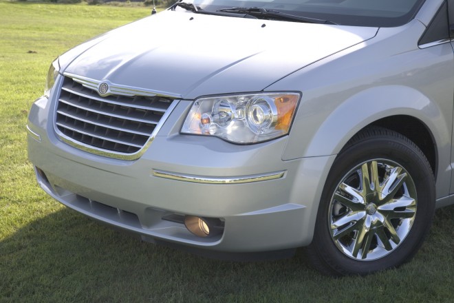 2008 Chrysler Town & Country Wallpapers