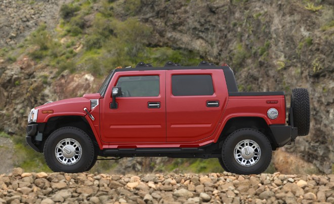 2008 Hummer H2 Victory Red Limited Edition Wallpapers