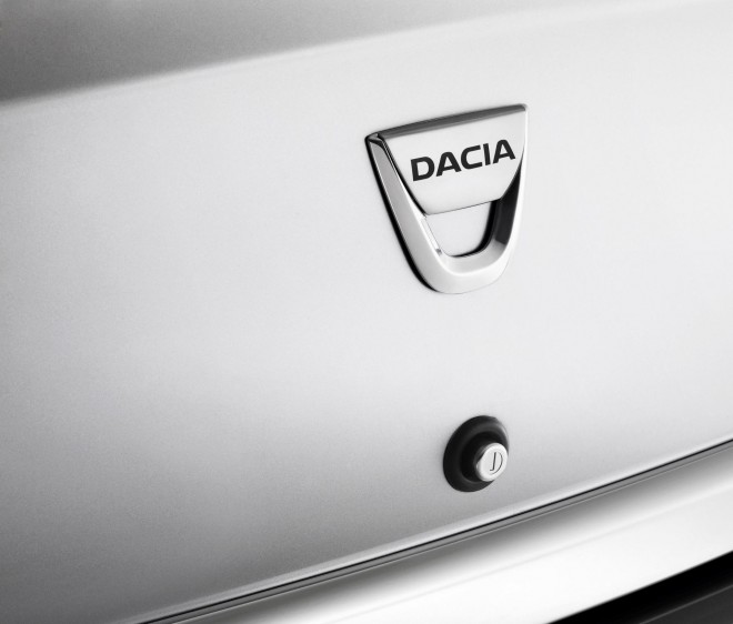 2009 Dacia Logan Wallpapers