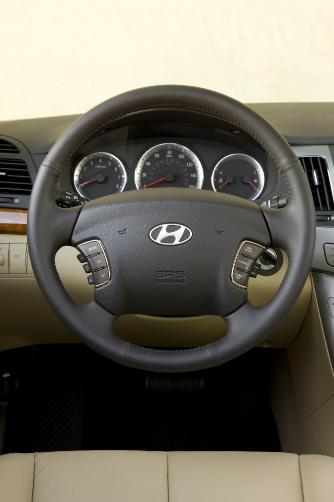 2009 Hyundai Sonata Wallpapers