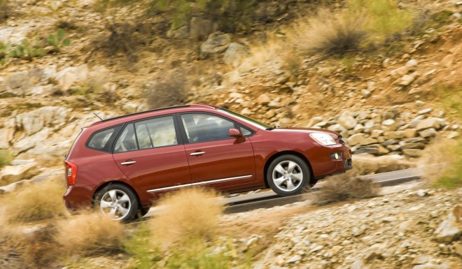 2009 Kia Rondo Wallpapers