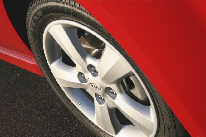 2009 Kia Spectra Wallpapers