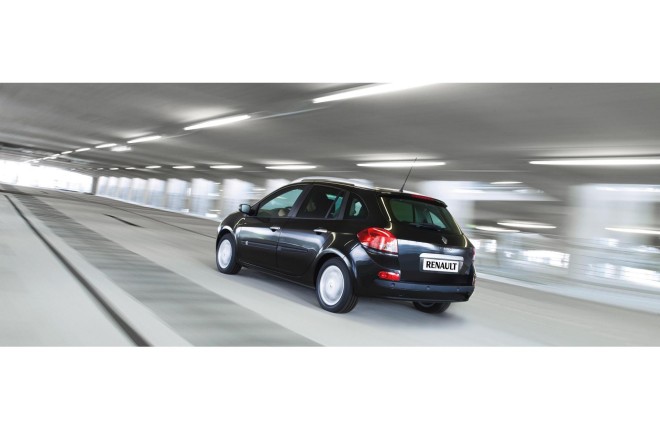 2009 Renault Clio Sport Tourer Wallpapers