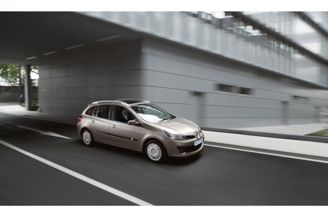 2009 Renault Clio Sport Tourer Wallpapers