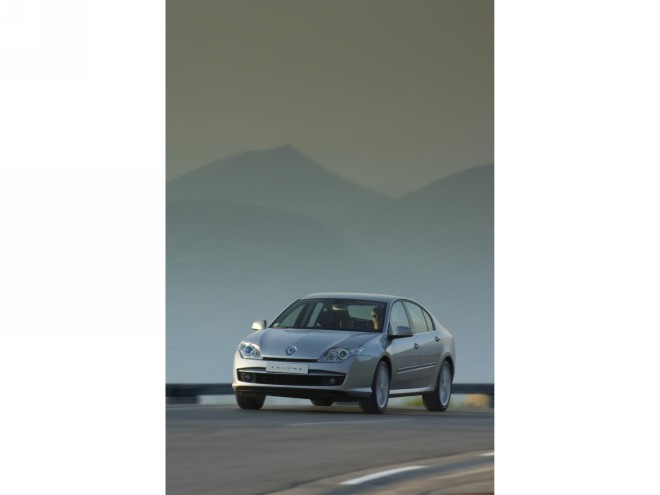 2009 Renault Laguna Wallpapers