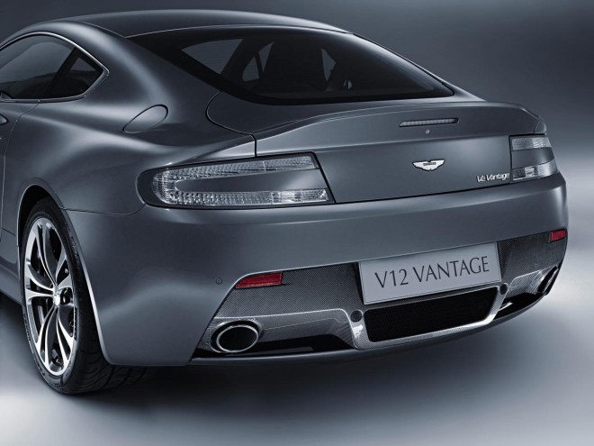 2010 Aston Martin V12 Vantage Wallpapers