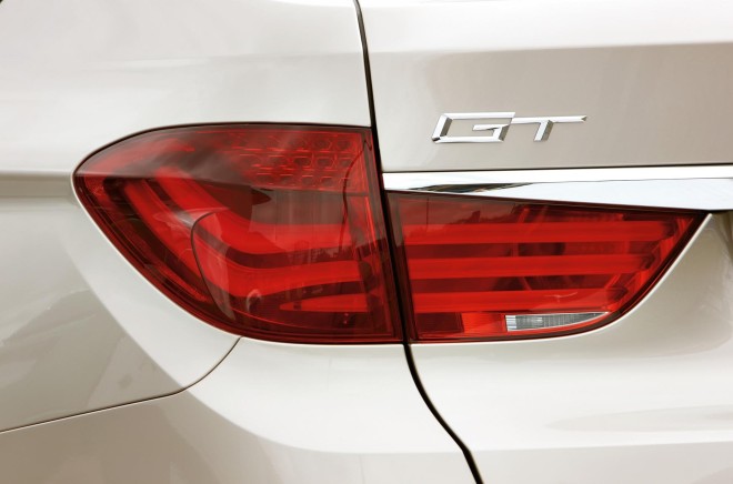 2010 BMW 5 Series Gran Turismo Wallpapers