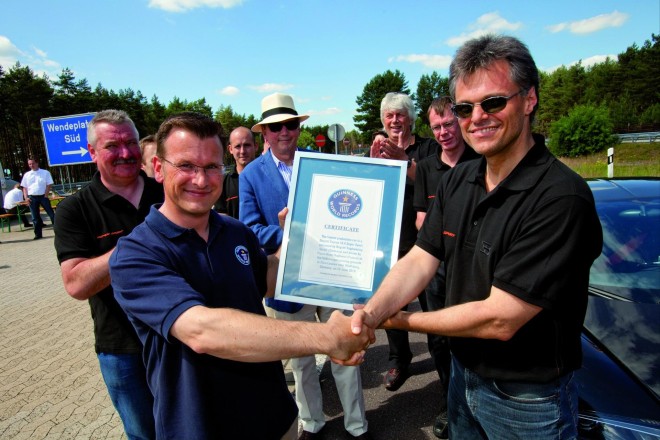 2010 Bugatti Veyron 16.4 Super Sport Wallpapers