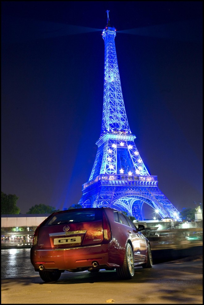 2010 Cadillac CTS SportWagon Wallpapers