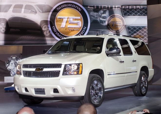 2010 Chevrolet Suburban 75th Anniversary Diamond Edition Wallpapers