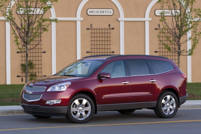 2010 Chevrolet Traverse Wallpapers