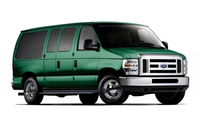 2010 Ford E-Series Wallpapers