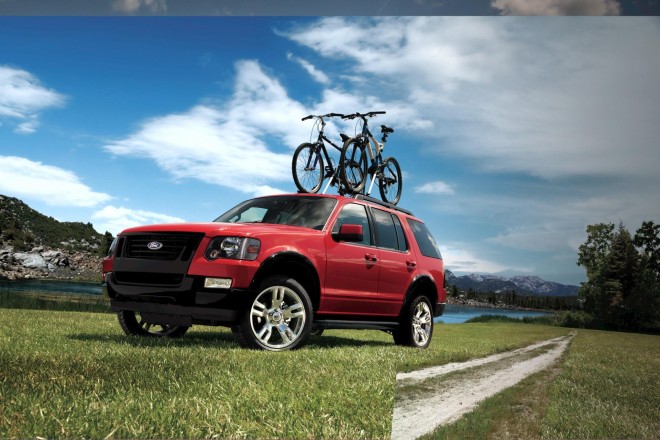 2010 Ford Explorer Wallpapers