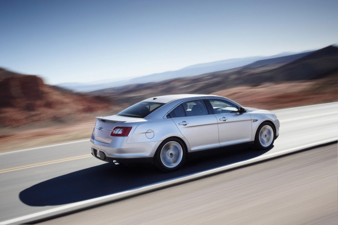 2010 Ford Taurus SHO Wallpapers