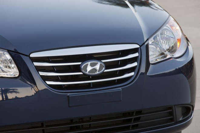 2010 Hyundai Elantra Blue Wallpapers