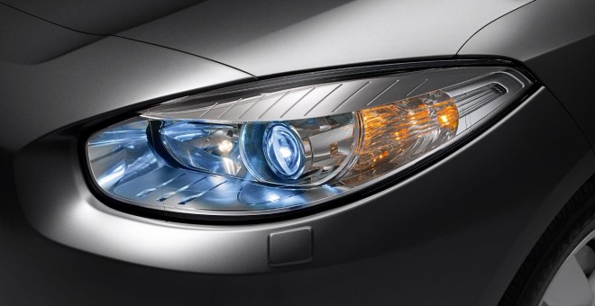 2010 Renault Fluence Wallpapers