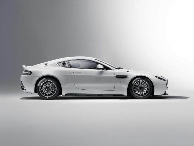 2011 Aston Martin Vantage GT4 Wallpapers