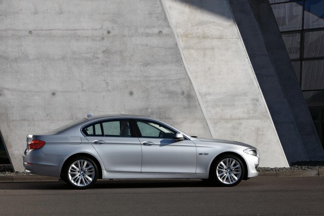 2011 BMW 5 Series Wallpapers