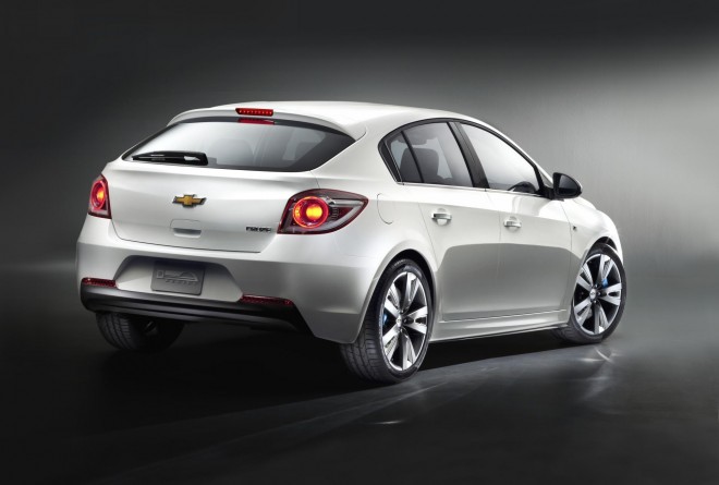 2011 Chevrolet Cruze Hatchback Wallpapers