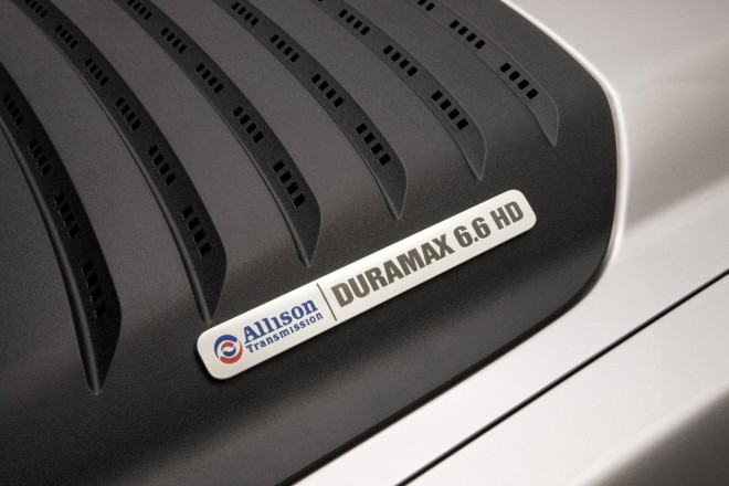 2011 Chevrolet Silverado HD Wallpapers