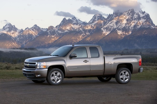2011 Chevrolet Silverado Wallpapers