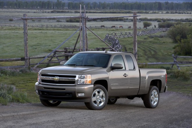 2011 Chevrolet Silverado Wallpapers