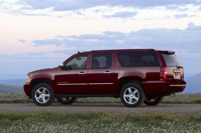2011 Chevrolet Suburban Wallpapers