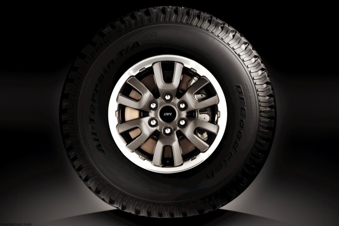 2011 Ford F-150 SVT Raptor Wallpapers