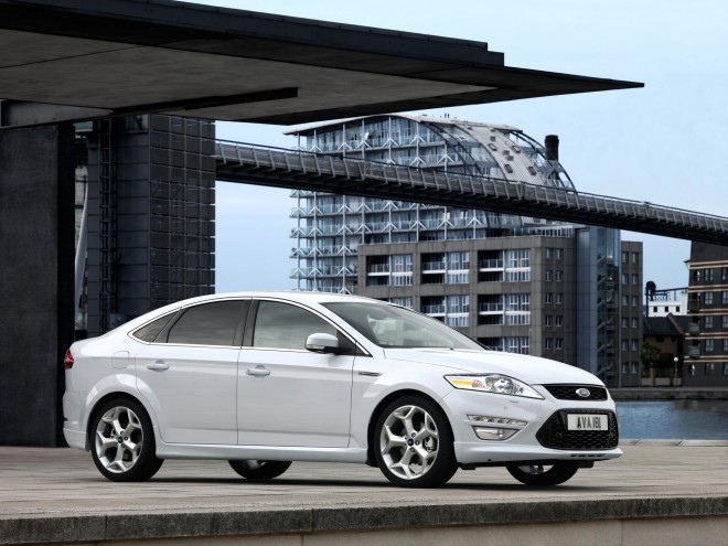 2011 Ford Mondeo Wallpapers