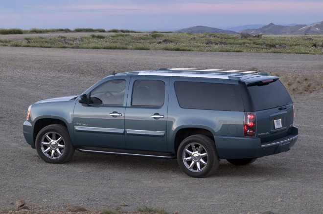 2011 GMC Yukon Wallpapers