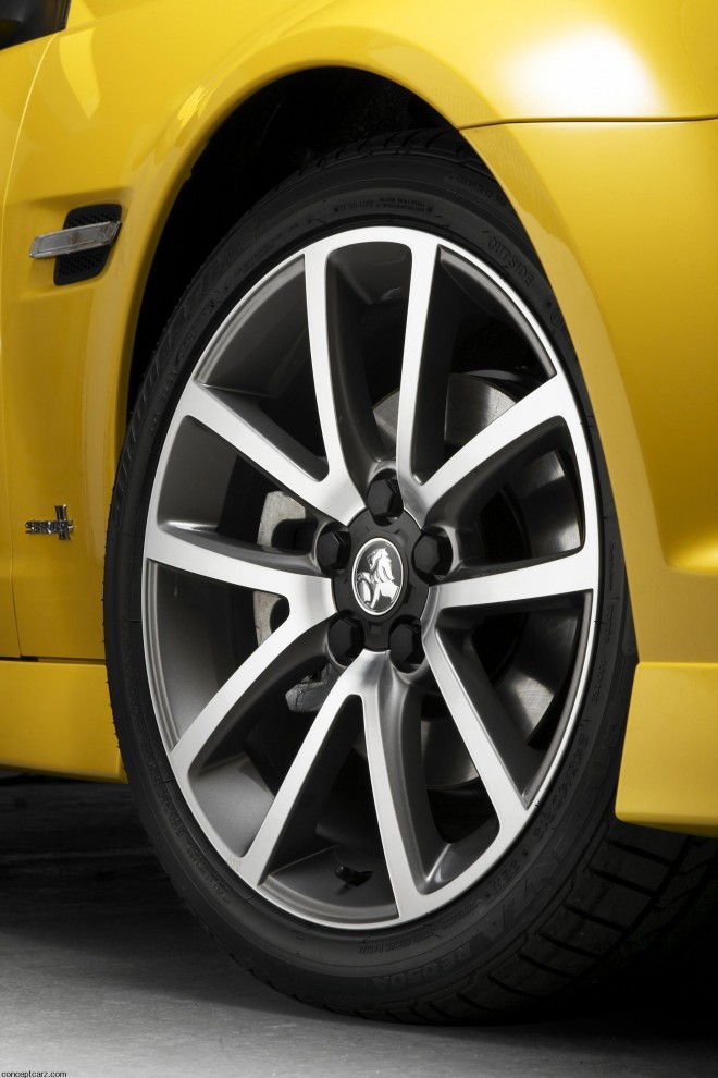 2011 Holden Commodore SSV VE II Wallpapers