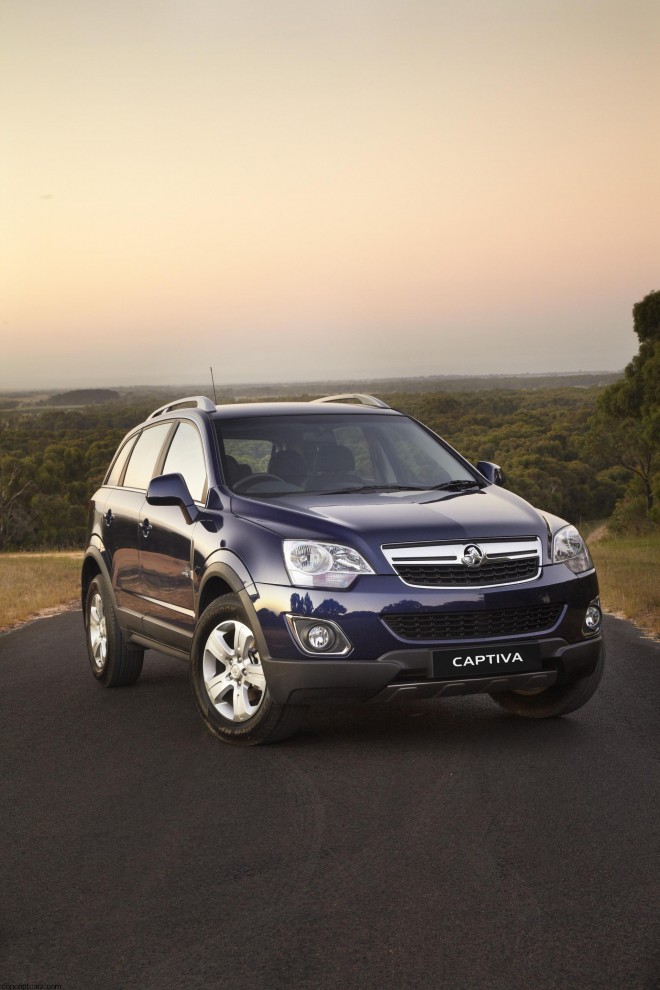 2011 Holden Series II Captiva 5 Wallpapers