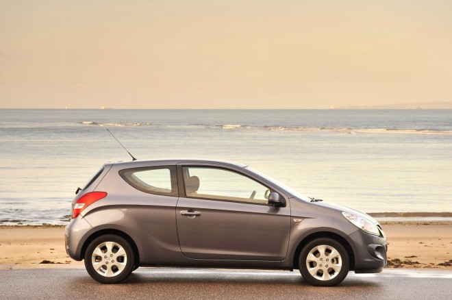 2011 Hyundai i20 Wallpapers