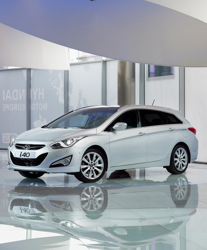 2011 Hyundai i40 Wallpapers