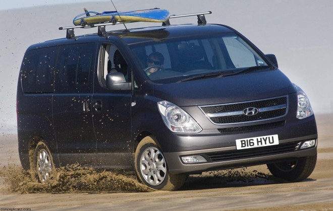 2011 Hyundai i800 Wallpapers