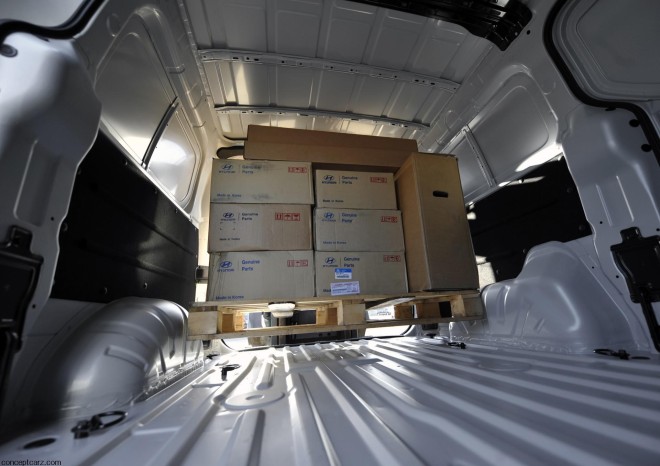 2011 Hyundai iLoad Wallpapers