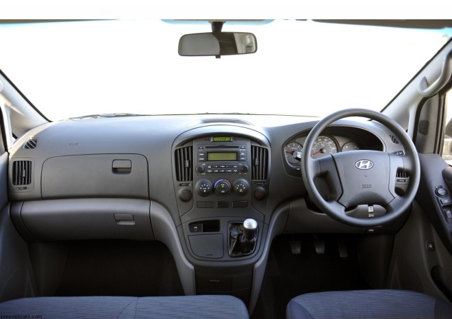 2011 Hyundai iLoad Wallpapers