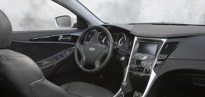 2011 Hyundai Sonata Wallpapers