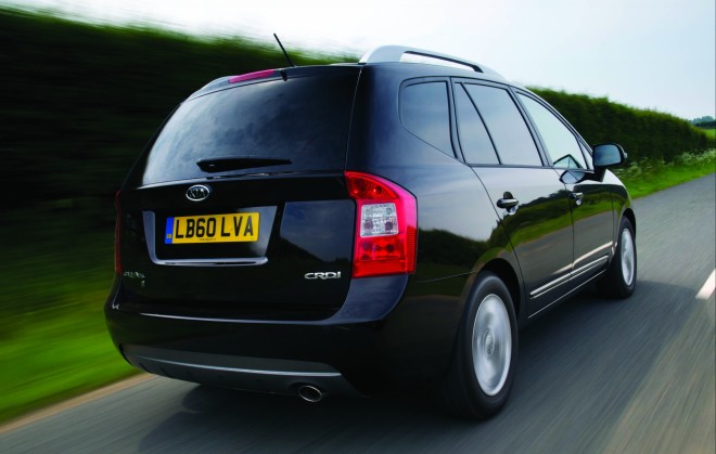 2011 Kia Carens Wallpapers